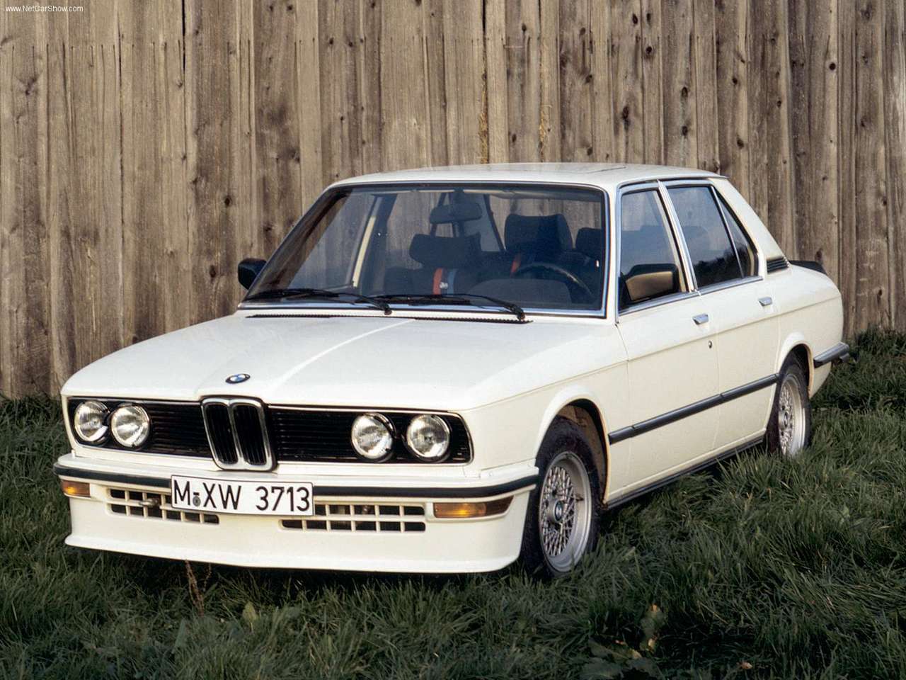 1085 BMW M 535i