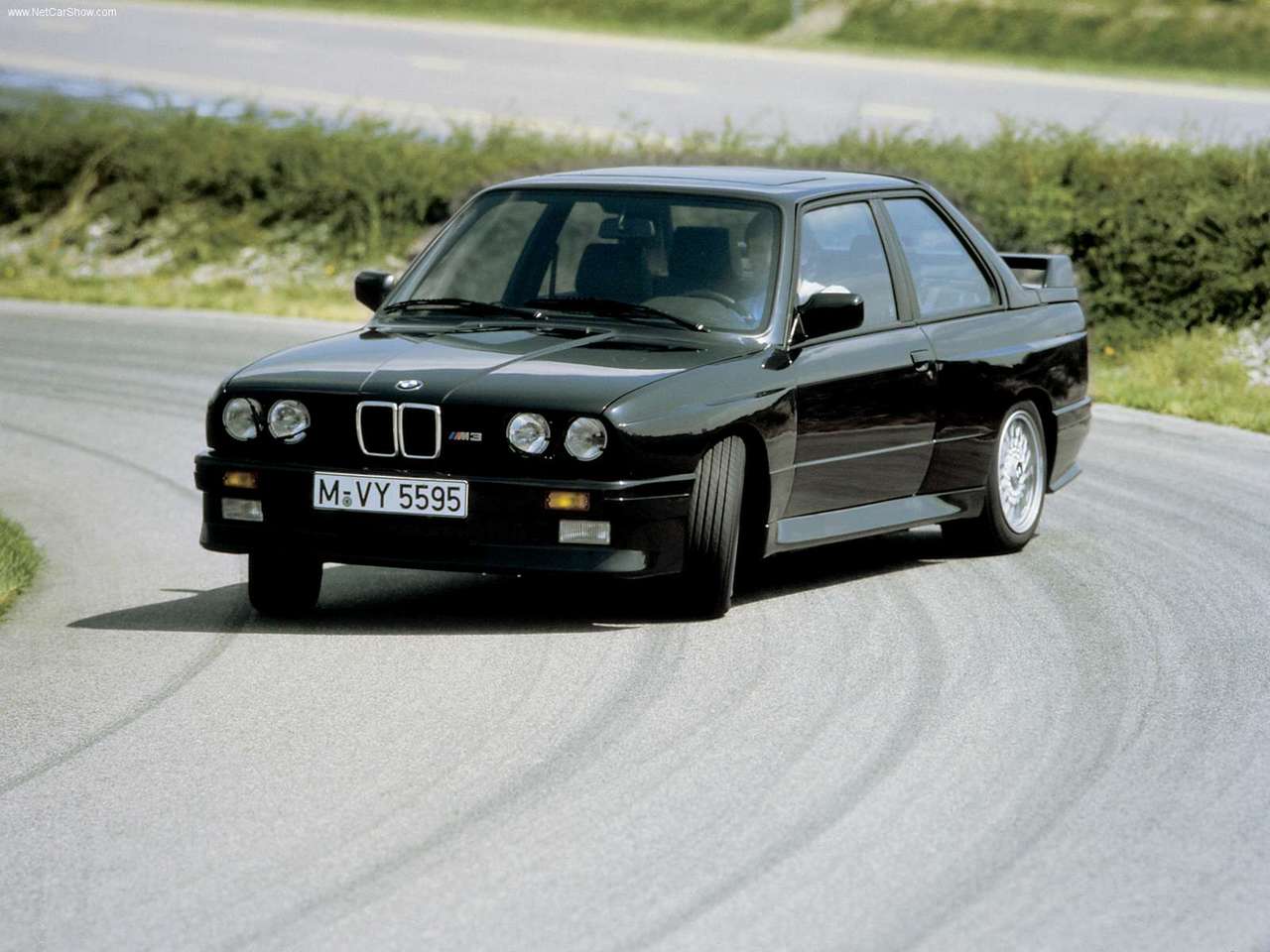 1129 BMW M3