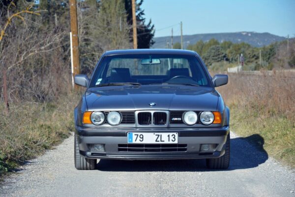 1149 BMW M5
