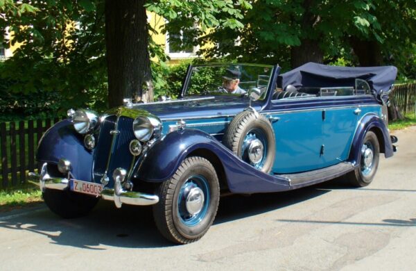 3217 Horch 951 A