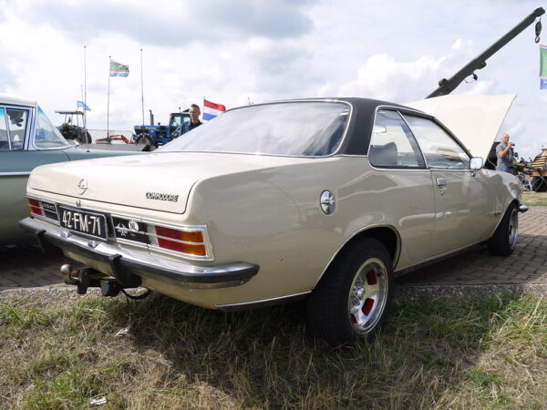 5127 Opel Commodore A 2500 S